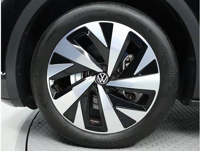 ＩＤ．４ プロ　ＤｅｍｏＣａｒ　認定中古車保証付き　Ｎａｖｉ　Ｅｔｃ　バックカメラ　アダプティブクルーズコントロール　パノラマルーフ　アラウンドビューモニター　レーンキープアシスト（7枚目）