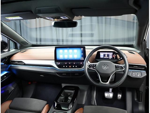 ＩＤ．４ プロ　ＤｅｍｏＣａｒ　認定中古車保証付き　Ｎａｖｉ　Ｅｔｃ　バックカメラ　アダプティブクルーズコントロール　パノラマルーフ　アラウンドビューモニター　レーンキープアシスト（9枚目）