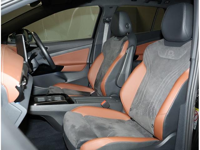 ＩＤ．４ プロ　ＤｅｍｏＣａｒ　認定中古車保証付き　Ｎａｖｉ　Ｅｔｃ　バックカメラ　アダプティブクルーズコントロール　パノラマルーフ　アラウンドビューモニター　レーンキープアシスト（17枚目）