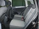 ＴＳＩ　アクティブ　認定中古車保証付き　ワンオーナー　禁煙車　Ｎａｖｉ　Ｅｔｃ　バックカメラ　アダプティブクルーズコントロール　障害物センサー　レーンキープアシスト　シートヒーター（17枚目）