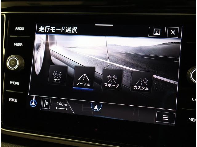 ＴＳＩ　ブラックスタイル　走行距離６１００ｋｍ　全車速追従機能付きアダプティブクルーズコントロールＡＣＣ装備　純正ナビゲーションＤｉｓｃｏｖｅｒ　Ｐｒｏ(14枚目)