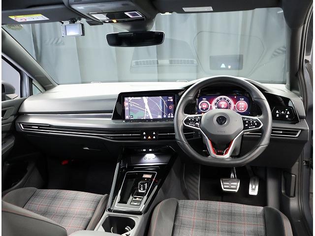 ゴルフＧＴＩ ベースグレード　ＬＥＤマトリックスヘッドライトＩＱ．　ＬＩＧＨＴ（ダイナミックターンインジケーター付）ダークティンテッドガラス（リヤ／リヤ左右、ＵＶカット機能付）（7枚目）