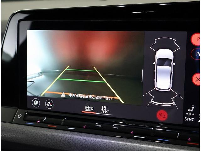 ゴルフＧＴＩ ベースグレード　ＬＥＤマトリックスヘッドライトＩＱ．　ＬＩＧＨＴ（ダイナミックターンインジケーター付）ダークティンテッドガラス（リヤ／リヤ左右、ＵＶカット機能付）（18枚目）