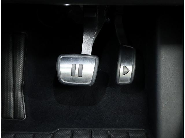 ＩＤ．４ プロ　ＬＥＤマトリックスヘッドライト　ＩＱ．ＬＩＧＨＴ　ＬＥＤテールランプ（ダイナミックターンインジケーター付　パワーテールゲート（挟み込み防止機能、Ｅａｓｙ　ＯｐｅｎＣｌｏｓｅ機能付）（21枚目）