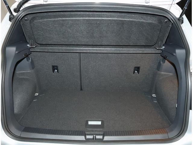 T-クロス TSI Rライン 純正ナビゲーション Discover Pro(ジェスチャーコントロール/Car-Net/SDカーナビ/MP3&MP4再生/ラジオ)(7枚目)