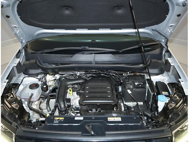 T-クロス TSI Rライン 純正ナビゲーション Discover Pro(ジェスチャーコントロール/Car-Net/SDカーナビ/MP3&MP4再生/ラジオ)(20枚目)