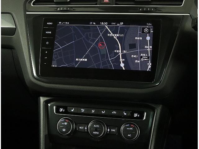 TSI ハイライン 認定中古車 禁煙車 ワンオーナー 9.2インチ高画質DiscoverProナビ パールホワイト LEDライト(8枚目)
