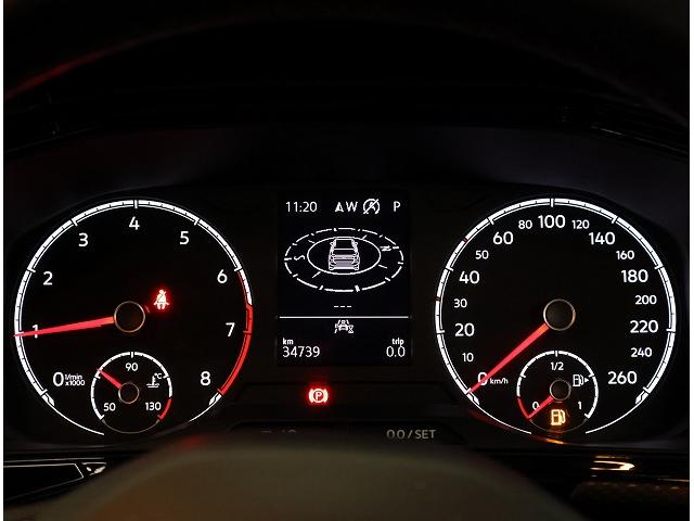 Ｔ－クロス ＴＳＩ　１ｓｔ　認定中古車　禁煙車　日本導入記念特別仕様車　ＬＥＤヘッドライト　アダプティブクルーズコントロール　パークディスタンスコントロール　ブラインドスポットディテクション　レーンキープアシスト（12枚目）
