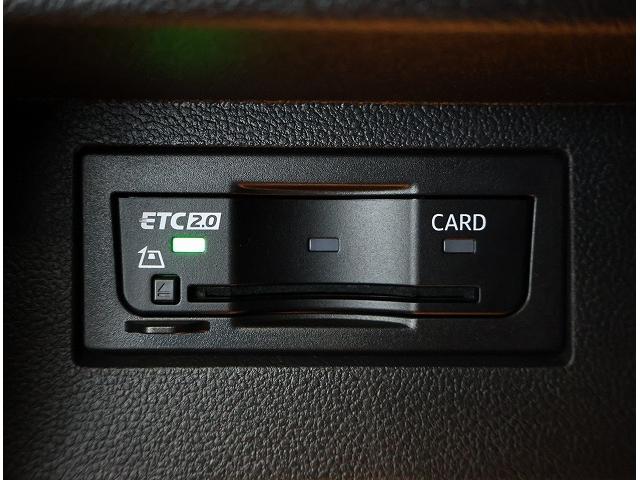 Ｔ－ロック ＴＳＩ　スタイルデザインパッケージ　認定中古車　禁煙車ワンオーナー　純正インフォティメントシステムＤｉｓｃｏｖｅｒＰｒｏ搭載　アダプティブクルーズコントロール　ブラインドスポットディテクション（17枚目）