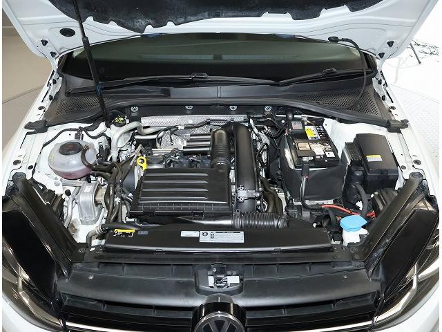 ゴルフ ＴＳＩハイライン　テックエディション　認定中古車　禁煙車　ワンオーナー　７．５後期モデル　特別仕様車　純正インフォティメントシステムＤｉｓｃｏｖｅｒＰｒｏ搭載　アダプティブクルーズコントロール　フロントアシスト（17枚目）