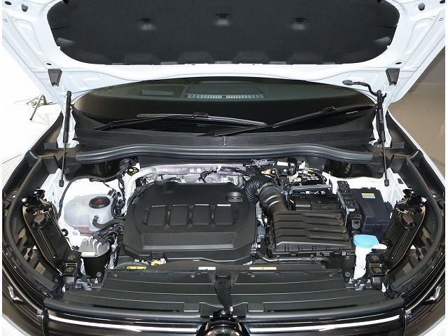 ティグアン ＴＤＩ　４モーション　Ｒライン　認定中古車　禁煙車　ワンオーナー　純正インフォティメントシステムＤｉｓｃｏｖｅｒＰｒｏＭＡＸ搭載　アダプティブクルーズコントロール　サイドアシストプラス　フロントアシスト　ＤＣＣＰｒｏパッケージ（25枚目）