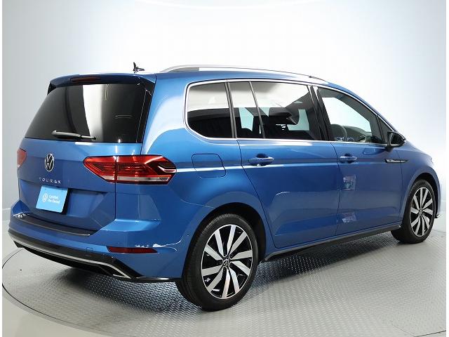 ゴルフトゥーラン ＴＳＩ　Ｒライン　認定中古車　禁煙車　ワンオーナー　純正インフォティメントシステムＤｉｓｃｏｖｅｒＰｒｏ搭載　アダプティブクルーズコントロール　ＬＥＤヘッドライト　サイドアシスト（4枚目）