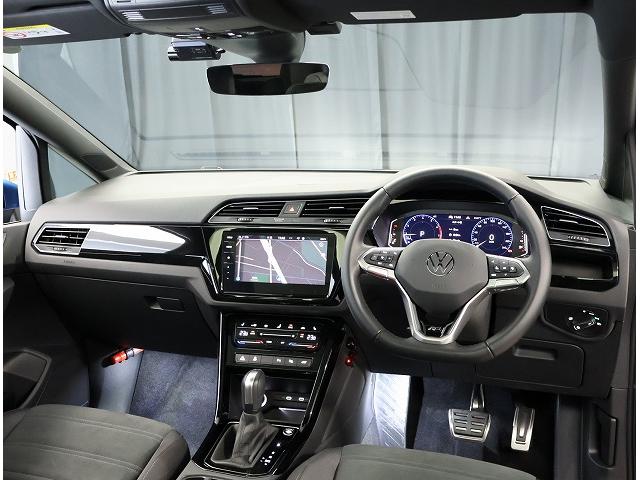ゴルフトゥーラン ＴＳＩ　Ｒライン　認定中古車　禁煙車　ワンオーナー　純正インフォティメントシステムＤｉｓｃｏｖｅｒＰｒｏ搭載　アダプティブクルーズコントロール　ＬＥＤヘッドライト　サイドアシスト（7枚目）