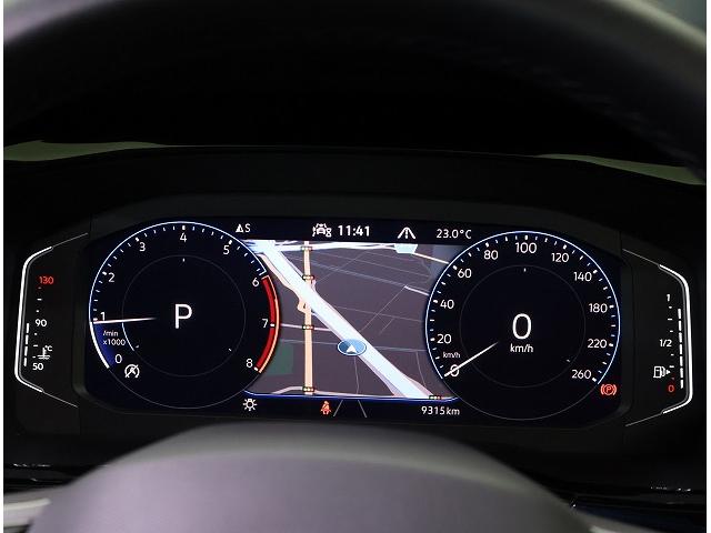 ゴルフトゥーラン ＴＳＩ　Ｒライン　認定中古車　禁煙車　ワンオーナー　純正インフォティメントシステムＤｉｓｃｏｖｅｒＰｒｏ搭載　アダプティブクルーズコントロール　ＬＥＤヘッドライト　サイドアシスト（9枚目）