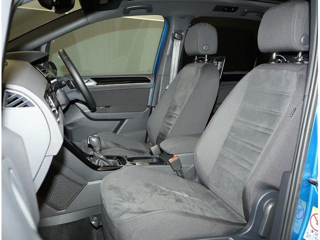 ゴルフトゥーラン ＴＳＩ　Ｒライン　認定中古車　禁煙車　ワンオーナー　純正インフォティメントシステムＤｉｓｃｏｖｅｒＰｒｏ搭載　アダプティブクルーズコントロール　ＬＥＤヘッドライト　サイドアシスト（17枚目）