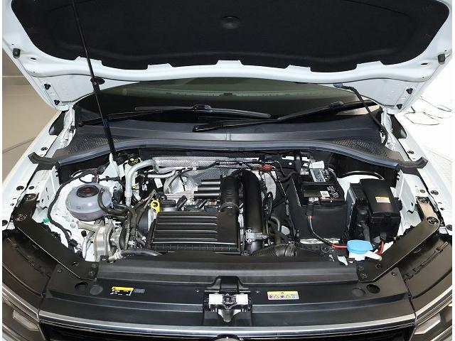 ティグアン ＴＳＩ　Ｒライン　ブラックスタイル　認定中古車　禁煙車　ワンオーナー　純正インフォティメントシステムＤｉｓｃｏｖｅｒＰｒｏ搭載　アダプティブクルーズコントロール　サイドアシストプラス　特別仕様車（17枚目）