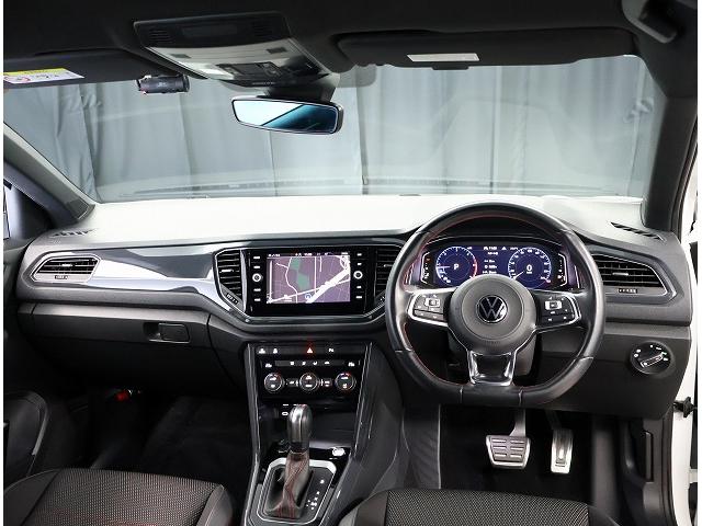 Ｔ－ロック ＴＤＩ　スポーツ　認定中古車　禁煙車　ワンオーナー　純正インフォティメントシステムＤｉｓｃｏｖｅｒＭｅｄｉａ搭載　アダプティブクルーズコントロール　ブラインドスポット　フロントアシスト（7枚目）
