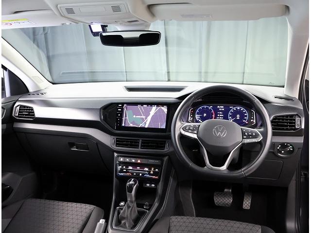 T-クロス TSI アクティブ 認定中古車 禁煙車 ワンオーナー LEDヘッドライト アダプティブクルーズコントロール パークディスタンスコントロール ブラインドスポットディテクション レーンキープアシスト(7枚目)