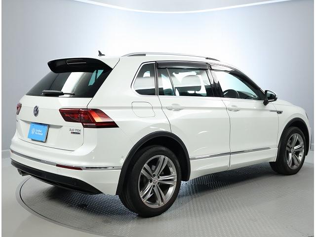 ティグアン ＴＤＩ　４モーション　Ｒライン　認定中古車　禁煙車　純正インフォティメントシステムＤｉｓｃｏｖｅｒＰｒｏ搭載　アダプティブクルーズコントロール　サイドアシストプラス　ＣＤ・ＤＶＤ・ＳＤ（4枚目）