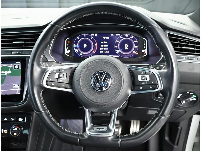 ティグアン ＴＤＩ　４モーション　Ｒライン　認定中古車　禁煙車　純正インフォティメントシステムＤｉｓｃｏｖｅｒＰｒｏ搭載　アダプティブクルーズコントロール　サイドアシストプラス　ＣＤ・ＤＶＤ・ＳＤ（8枚目）