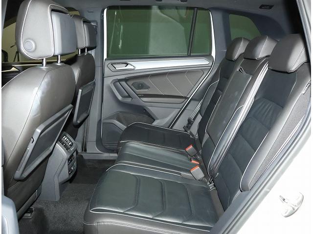 ティグアン ＴＤＩ　４モーション　Ｒライン　認定中古車　禁煙車　純正インフォティメントシステムＤｉｓｃｏｖｅｒＰｒｏ搭載　アダプティブクルーズコントロール　サイドアシストプラス　ＣＤ・ＤＶＤ・ＳＤ（16枚目）