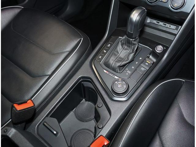 ティグアン ＴＤＩ　４モーション　Ｒライン　ディナウディオ　認定中古車　禁煙車　ワンオーナー　純正インフォティメントシステムＤｉｓｃｏｖｅｒＰｒｏ搭載　アダプティブクルーズコントロール　サイドアシストプラス　ＤＹＮＡＵＤＩＯ（14枚目）