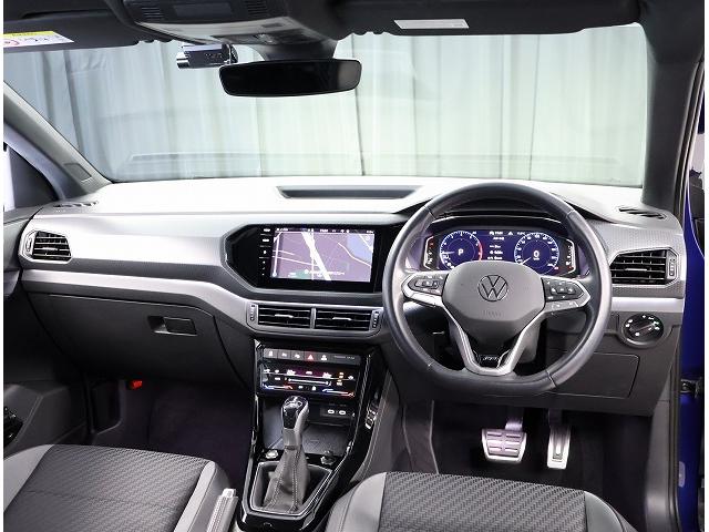 Ｔ－クロス ＴＳＩ　Ｒライン　認定中古車　禁煙車　ワンオーナー　ＬＥＤヘッドライト　アダプティブクルーズコントロール　パークディスタンスコントロール　ブラインドスポットディテクション　レーンキープアシスト（10枚目）