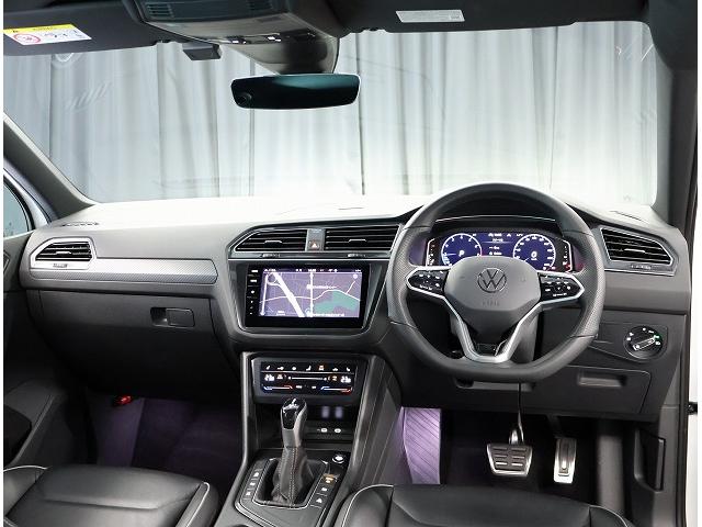 ティグアン TSI Rライン 認定中古車 禁煙車 純正インフォティメントシステムDiscoverPro搭載 アダプティブクルーズコントロール サイドアシストプラス レザーシート(10枚目)