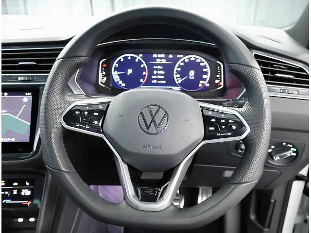 ティグアン TSI Rライン 認定中古車 禁煙車 純正インフォティメントシステムDiscoverPro搭載 アダプティブクルーズコントロール サイドアシストプラス レザーシート(11枚目)