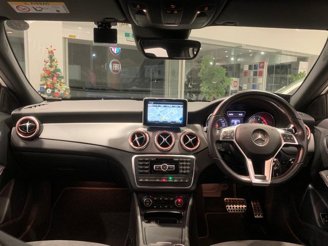 GLA250 4マチックスポーツ黒半レザーレーダーセイフティ(15枚目)