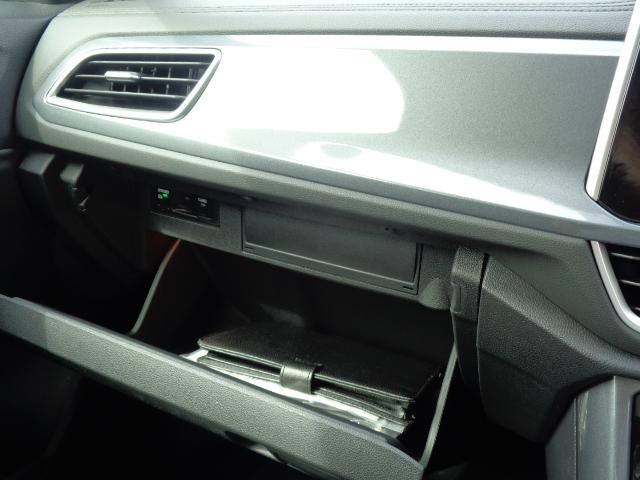 Ｔ－ロック ＴＳＩ　スタイル　Ｄｅｍｏｃａｒ　追従型アダプティブクルーズ　オートエアコン　ＥＴＣ　カーテンエアーバッグ　パワーリアゲート　パワーシート（15枚目）
