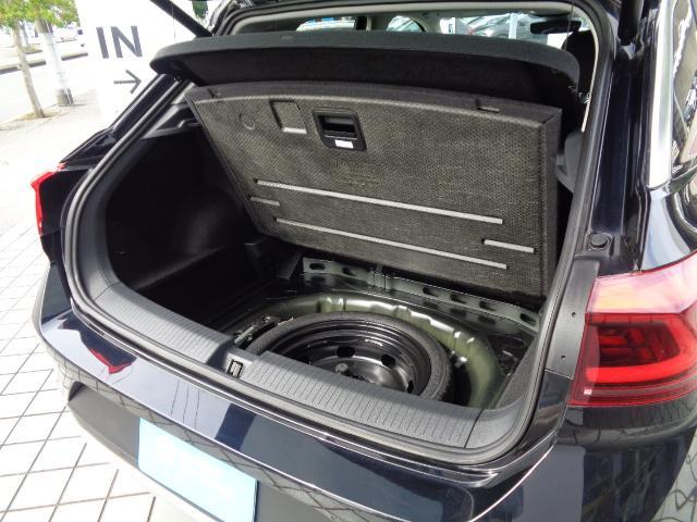 Ｔ－ロック ＴＳＩ　スタイル　Ｄｅｍｏｃａｒ　追従型アダプティブクルーズ　オートエアコン　ＥＴＣ　カーテンエアーバッグ　パワーリアゲート　パワーシート（28枚目）