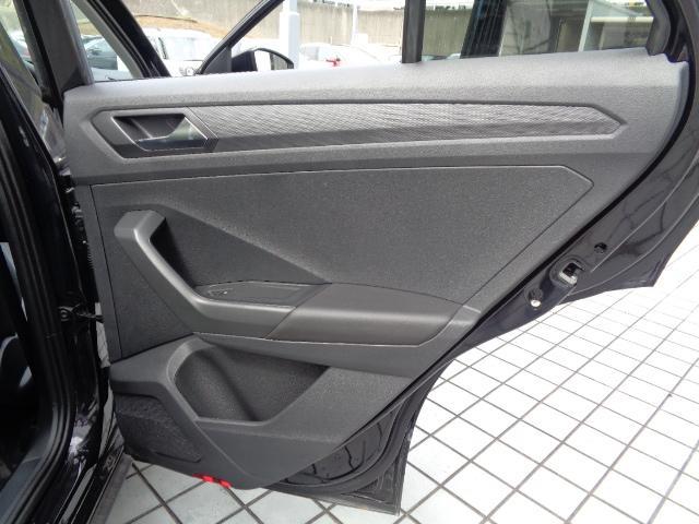 Ｔ－ロック ＴＳＩ　スタイル　Ｄｅｍｏｃａｒ　追従型アダプティブクルーズ　オートエアコン　ＥＴＣ　カーテンエアーバッグ　パワーリアゲート　パワーシート（42枚目）