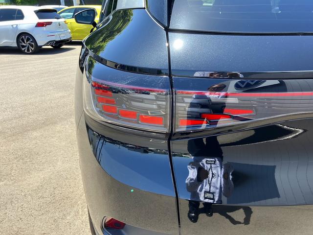 ＩＤ．４ プロ　ＤＥＭＯ　ＣＡＲ　ＥＴＣ　駐車支援システム　アラウンドビューカメラ　リアビューカメラ　エマージェンシーストップシグナル　レーンキープアシストシステム　後方死角検知機能　アルミホイール（２０インチ）（9枚目）