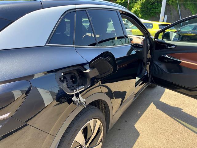 ＩＤ．４ プロ　ＤＥＭＯ　ＣＡＲ　ＥＴＣ　駐車支援システム　アラウンドビューカメラ　リアビューカメラ　エマージェンシーストップシグナル　レーンキープアシストシステム　後方死角検知機能　アルミホイール（２０インチ）（12枚目）