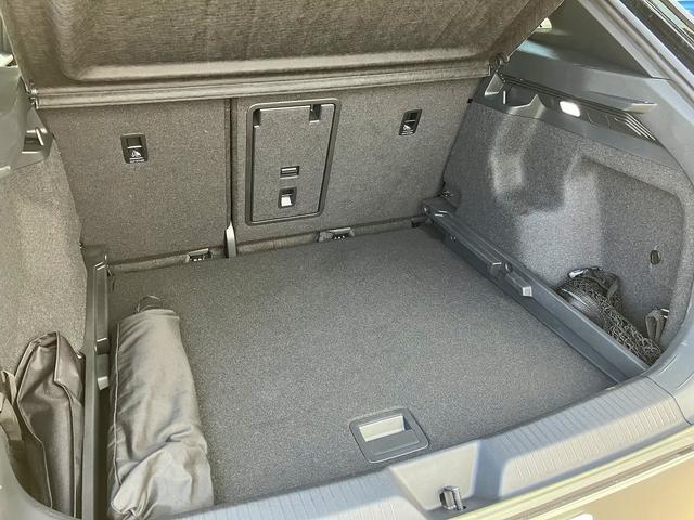 ＩＤ．４ プロ　ＤＥＭＯ　ＣＡＲ　ＥＴＣ　駐車支援システム　アラウンドビューカメラ　リアビューカメラ　エマージェンシーストップシグナル　レーンキープアシストシステム　後方死角検知機能　アルミホイール（２０インチ）（33枚目）