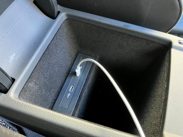 アルテオン シューティングブレーク ＴＳＩ　４モーション　Ｒラインアドバンス　ＳＵＮＲＯＯＦ　ＳＳＤカーナビ　ＥＴＣ　本革シート　ヘッドアップディスプレイ　アダプティブクルーズコントロール　アラウンドビューカメラ　ドライバー疲労検知システム　レーンキープアシストシステム（40枚目）