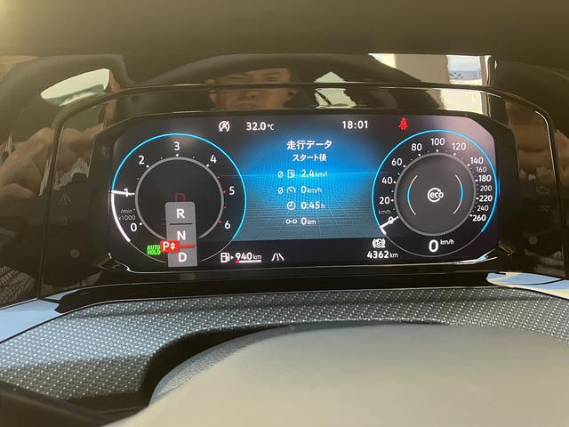 ゴルフ TDI Rライン プラチナムエディション(24枚目)