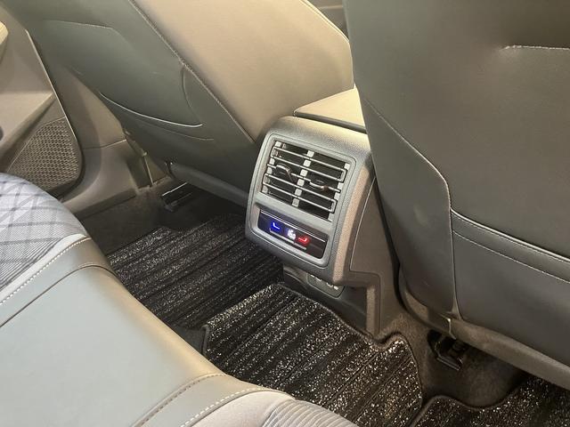 ゴルフ TDI Rライン プラチナムエディション(35枚目)