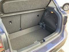 コンパクトなボディでも荷物はしっかり入ります！ 7