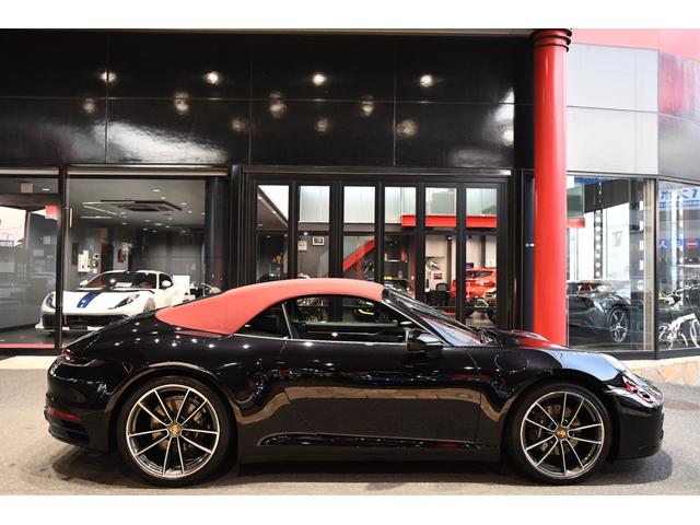 ９１１ ９１１カレラ　カブリオレ　ＬＥＤマトリックスヘッドライト・スポーツエグゾーストシステム・シートベンチレーション・スポーツクロノパッケージ・パワーステアリングプラス・マルチファンクションＧＴスポーツステアリング（3枚目）