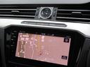 Volkswagen純正インフォテイメントシステムDiscover Pro。9.2インチ大型画面タッチスクリーンを採用。手のひらをスワイプして画面操作ができる、ジェスチャーコントロールを搭載。