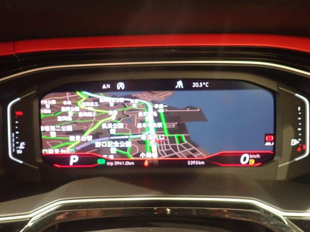 ポロＧＴＩ ベースグレード　フルセグテレビ　レーダークルーズコントロール　キーレスエントリー　アルミホイール　メモリーナビ　インテリキー　サイドエアバッグ　盗難防止システム　フルオートエアコン　記録簿　横滑り防止装置（29枚目）