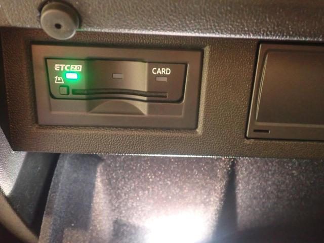 パサートオールトラック TDI 4モーション アドバンス 1オーナー デモカー ブルートゥースオーディオ 衝突被害軽減ブレーキ 禁煙車 パークアシスト シートヒーター レーンアシスト 黒革シート 電動シート パワーテールゲート 4WD(16枚目)
