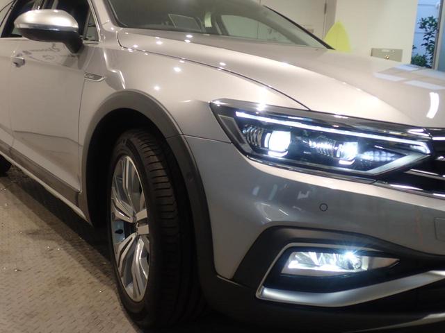 パサートオールトラック TDI 4モーション アドバンス 1オーナー デモカー ブルートゥースオーディオ 衝突被害軽減ブレーキ 禁煙車 パークアシスト シートヒーター レーンアシスト 黒革シート 電動シート パワーテールゲート 4WD(18枚目)
