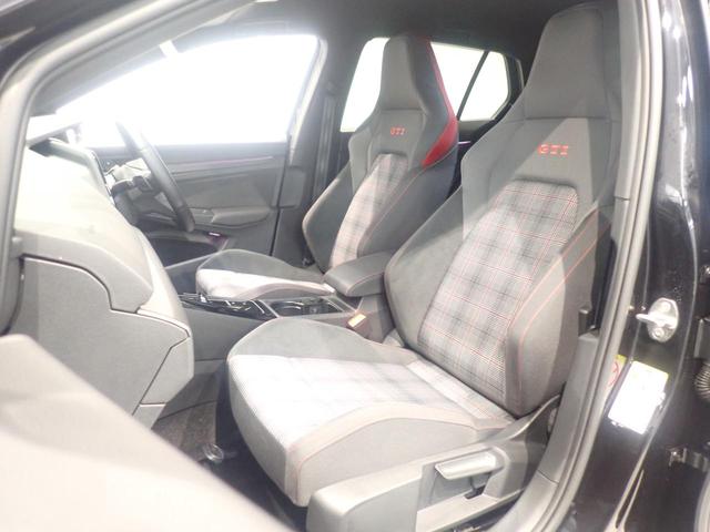 ゴルフＧＴＩ ベースグレード　Ｂｌｕｅｔｏｏｔｈ接続　衝突軽減Ｂ　ＬＥＤヘッドランプ　キーレスエントリー　ターボ　電動格納ミラー　ＡＣＣ　シートＨ　記録簿　ＥＴＣ２．０　アイドリングストップ　サイドエアバッグ　オートエアコン（17枚目）