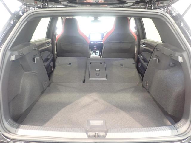 ゴルフＧＴＩ ベースグレード　Ｂｌｕｅｔｏｏｔｈ接続　衝突軽減Ｂ　ＬＥＤヘッドランプ　キーレスエントリー　ターボ　電動格納ミラー　ＡＣＣ　シートＨ　記録簿　ＥＴＣ２．０　アイドリングストップ　サイドエアバッグ　オートエアコン（20枚目）