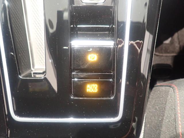 ゴルフＧＴＩ ベースグレード　Ｂｌｕｅｔｏｏｔｈ接続　衝突軽減Ｂ　ＬＥＤヘッドランプ　キーレスエントリー　ターボ　電動格納ミラー　ＡＣＣ　シートＨ　記録簿　ＥＴＣ２．０　アイドリングストップ　サイドエアバッグ　オートエアコン（27枚目）