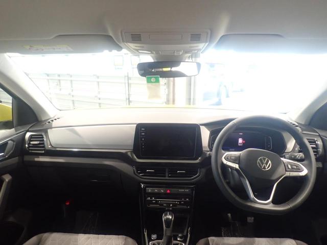 T-クロス TSI アクティブ アダプティブクルーズ デモカー LEDライト Bluetoothオーディオ 禁煙 スマートキー 運転席エアバック ルーフレール オートライト LKA パワーウインドー ワンオーナー 助手席エアバッグ(10枚目)