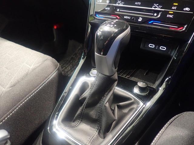 T-クロス TSI アクティブ アダプティブクルーズ デモカー LEDライト Bluetoothオーディオ 禁煙 スマートキー 運転席エアバック ルーフレール オートライト LKA パワーウインドー ワンオーナー 助手席エアバッグ(26枚目)